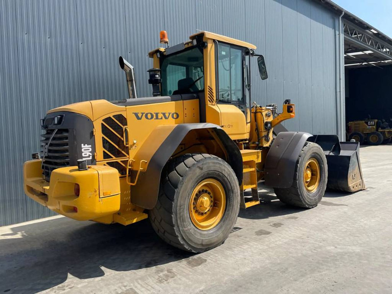 Volvo L90F - 3rd valve - 휠 로더 : 사진 4 Volvo L90F - 3rd valve - 휠 로더 : 사진 4