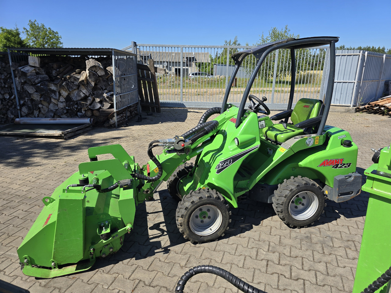 AVANT 423 - 스키드 스티어 로더 : 사진 3 AVANT 423 - 스키드 스티어 로더 : 사진 3