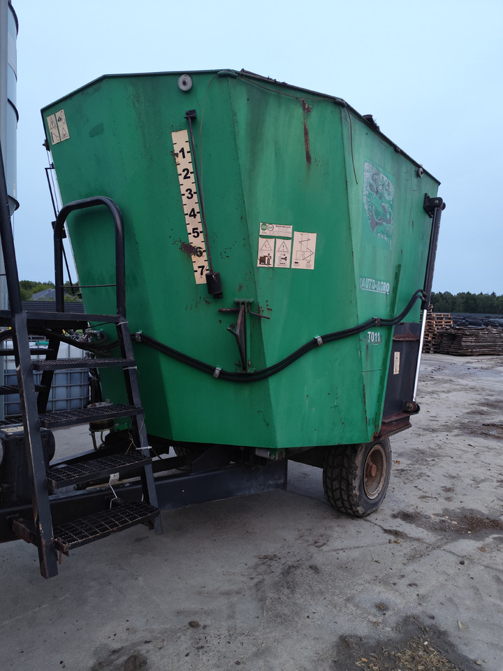 Auto-Agro T-011 - 목초 믹서 : 사진 3 Auto-Agro T-011 - 목초 믹서 : 사진 3