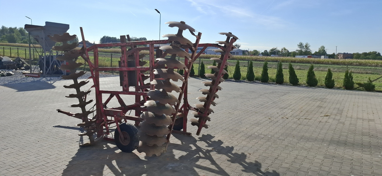 Brona talerzowa 4.4 m - 체인 해로 : 사진 5 Brona talerzowa 4.4 m - 체인 해로 : 사진 5