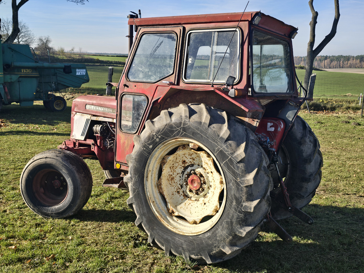 INTERNATIONAL 574 - 장궤형 트랙터 : 사진 4 INTERNATIONAL 574 - 장궤형 트랙터 : 사진 4