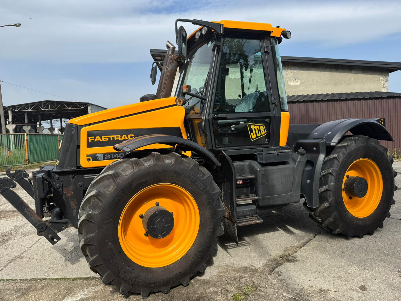 JCB FASTRAC 2140 - 장궤형 트랙터 : 사진 3 JCB FASTRAC 2140 - 장궤형 트랙터 : 사진 3