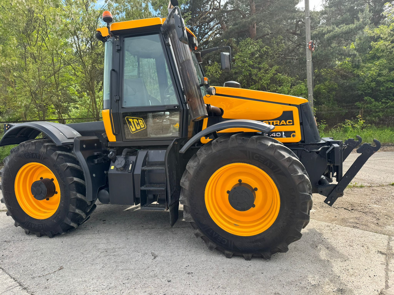 JCB FASTRAC 2140 - 장궤형 트랙터 : 사진 2 JCB FASTRAC 2140 - 장궤형 트랙터 : 사진 2