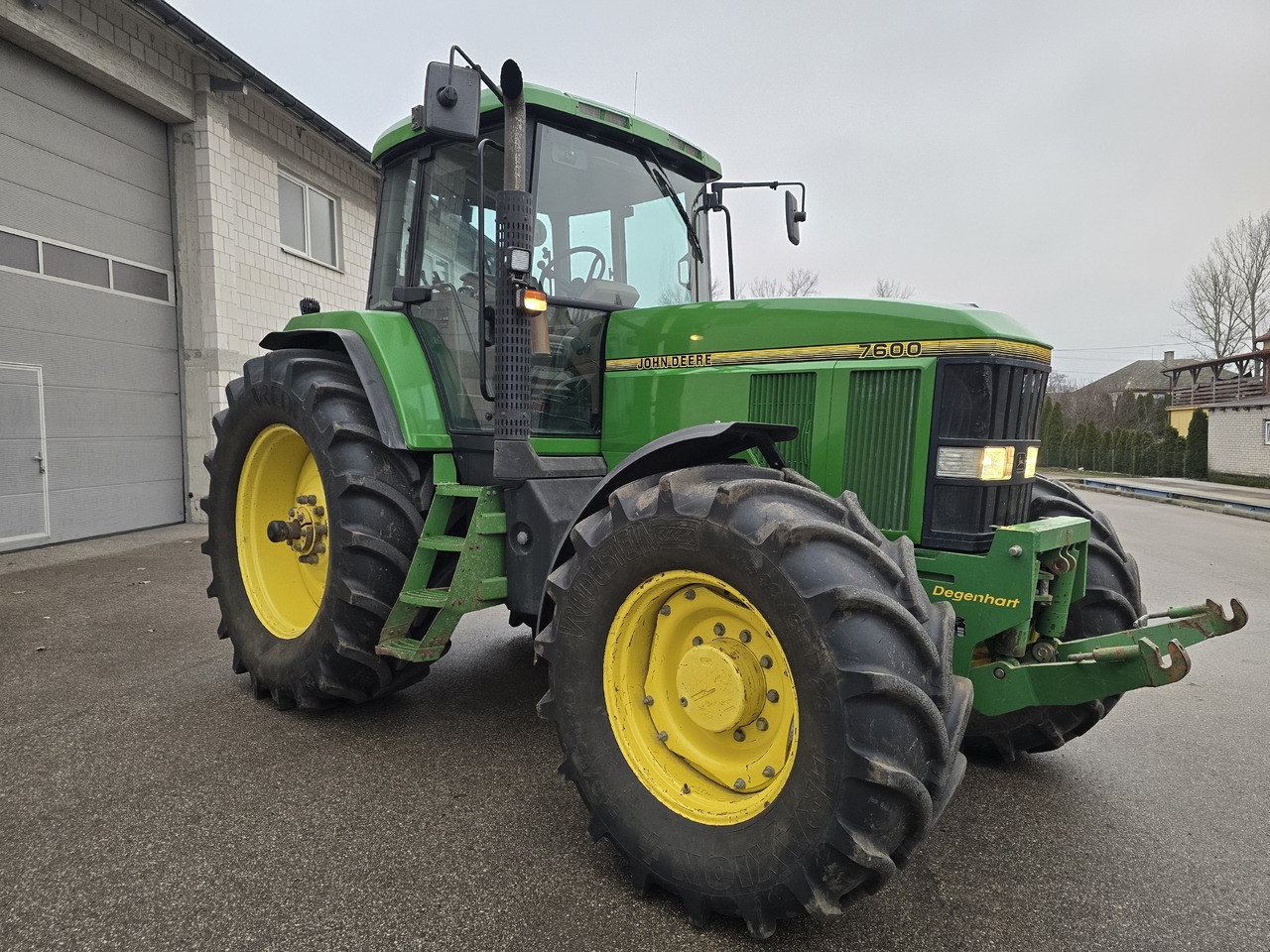 JOHN DEERE 7600 - 장궤형 트랙터 : 사진 1 JOHN DEERE 7600 - 장궤형 트랙터 : 사진 1