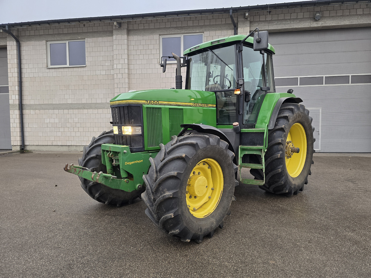 JOHN DEERE 7600 - 장궤형 트랙터 : 사진 5 JOHN DEERE 7600 - 장궤형 트랙터 : 사진 5