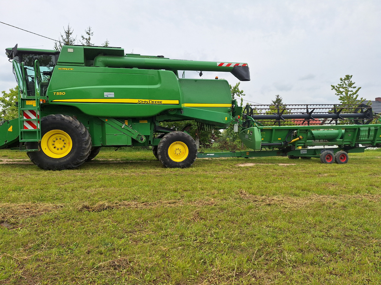 John Deere T550 - 목초수확기 : 사진 1 John Deere T550 - 목초수확기 : 사진 1