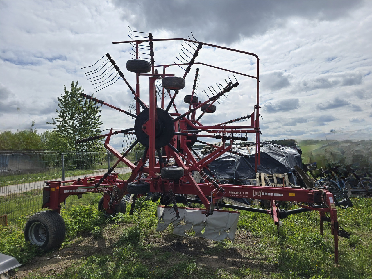 LELY HIBISCUS 805 Master - 반전기/ 레이크 : 사진 2 LELY HIBISCUS 805 Master - 반전기/ 레이크 : 사진 2