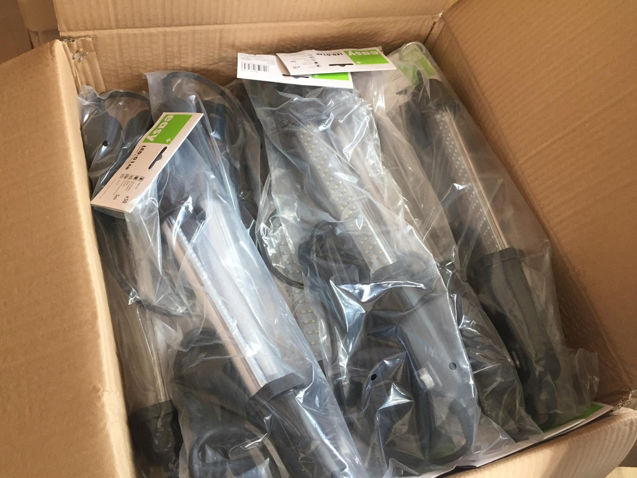 Lampa warsztatowa na 5 metrowym przewodzie zasilającym - 기타 기계 : 사진 5 Lampa warsztatowa na 5 metrowym przewodzie zasilającym - 기타 기계 : 사진 5