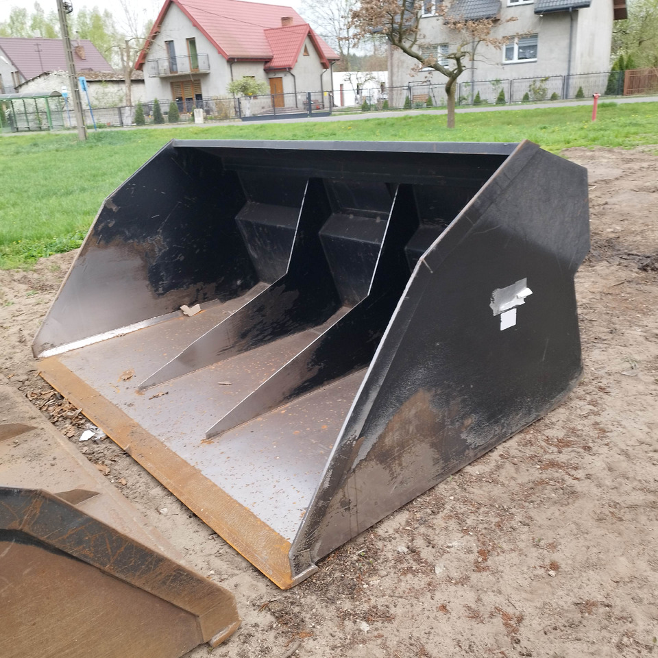 Manitou - 로더 버킷 : 사진 2 Manitou - 로더 버킷 : 사진 2