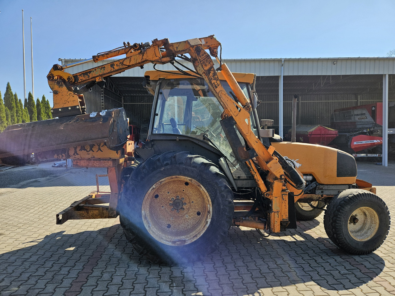 Renault Egros - 정원 모어 : 사진 1 Renault Egros - 정원 모어 : 사진 1