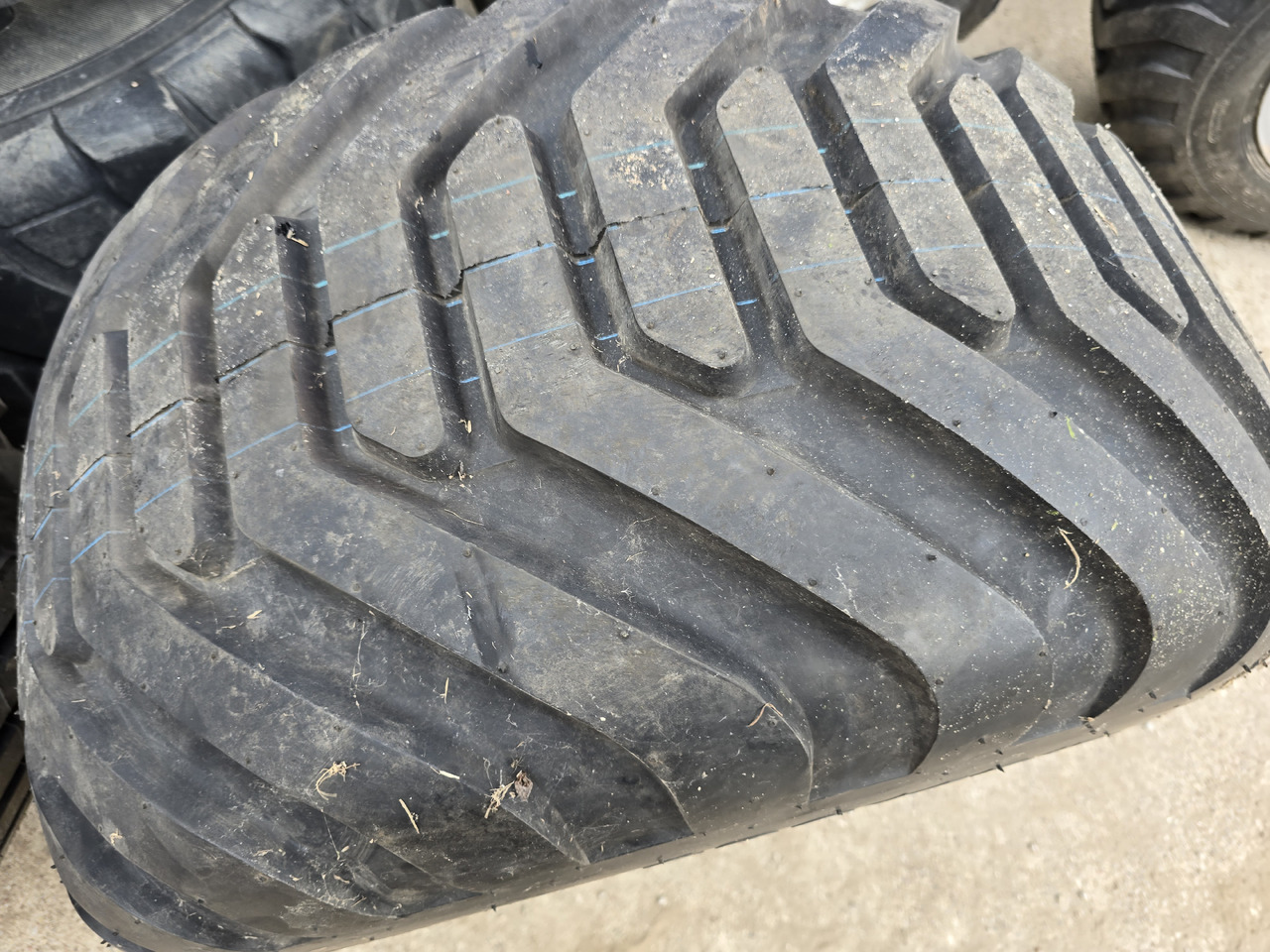 STARCO 480/45-17 - 휠 및 타이어 패키지 농업용 기계 용 : 사진 5 STARCO 480/45-17 - 휠 및 타이어 패키지 농업용 기계 용 : 사진 5