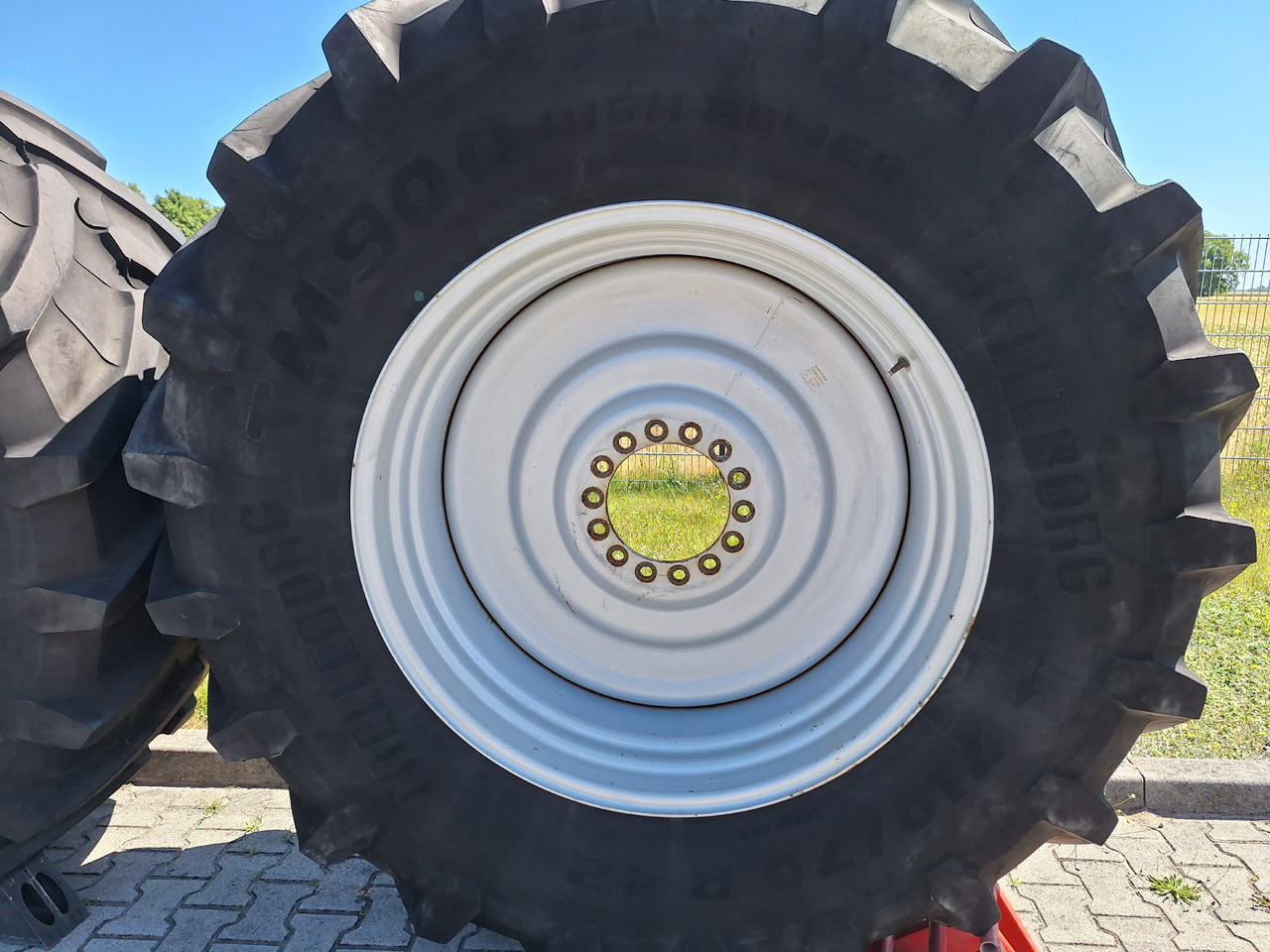 Trelleborg Trelleborg - 타이어 건설기계 용 : 사진 2 Trelleborg Trelleborg - 타이어 건설기계 용 : 사진 2