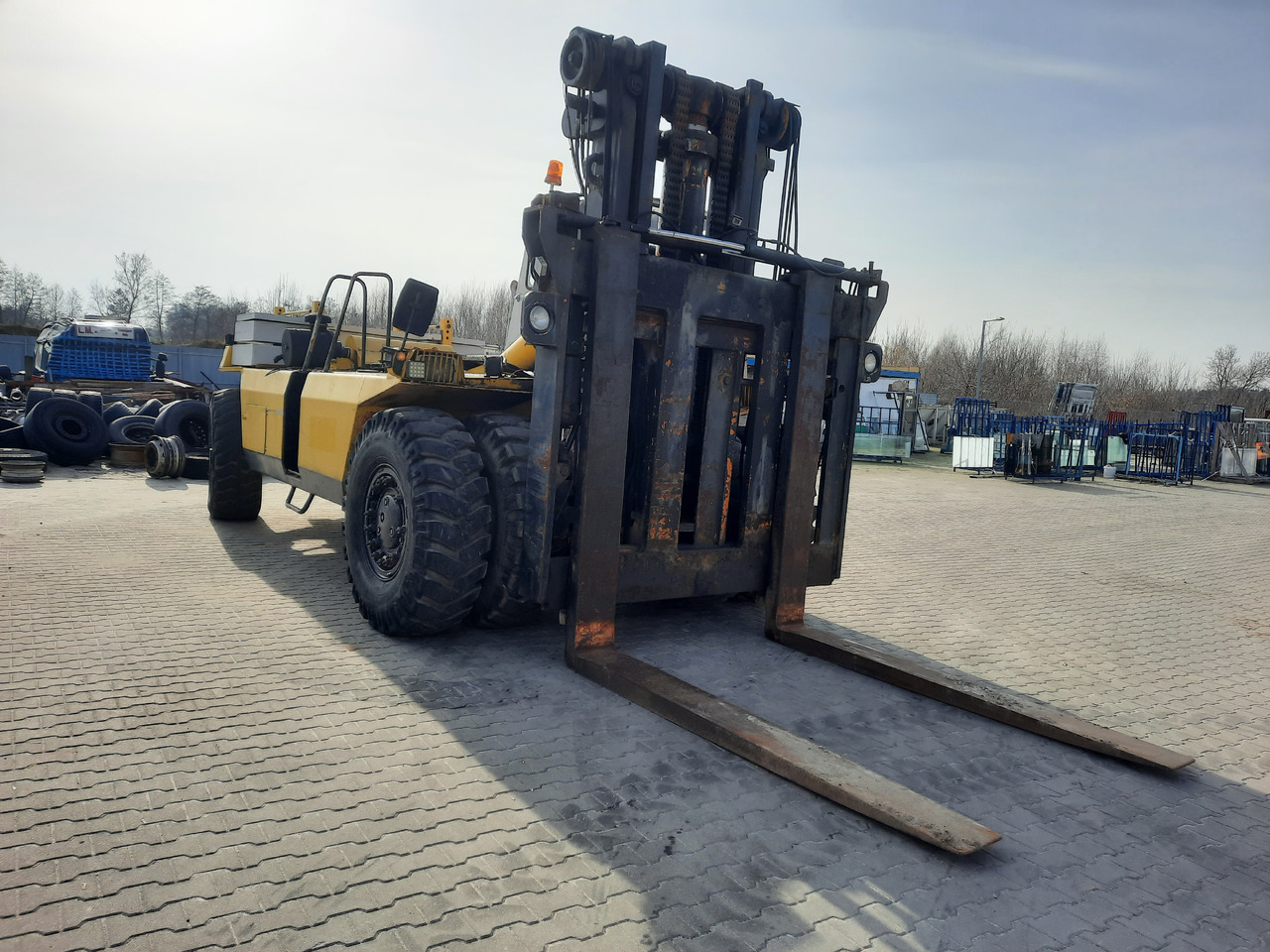 Valmet TD2712 - A25036 - 컨테이너 핸들러 : 사진 1 Valmet TD2712 - A25036 - 컨테이너 핸들러 : 사진 1