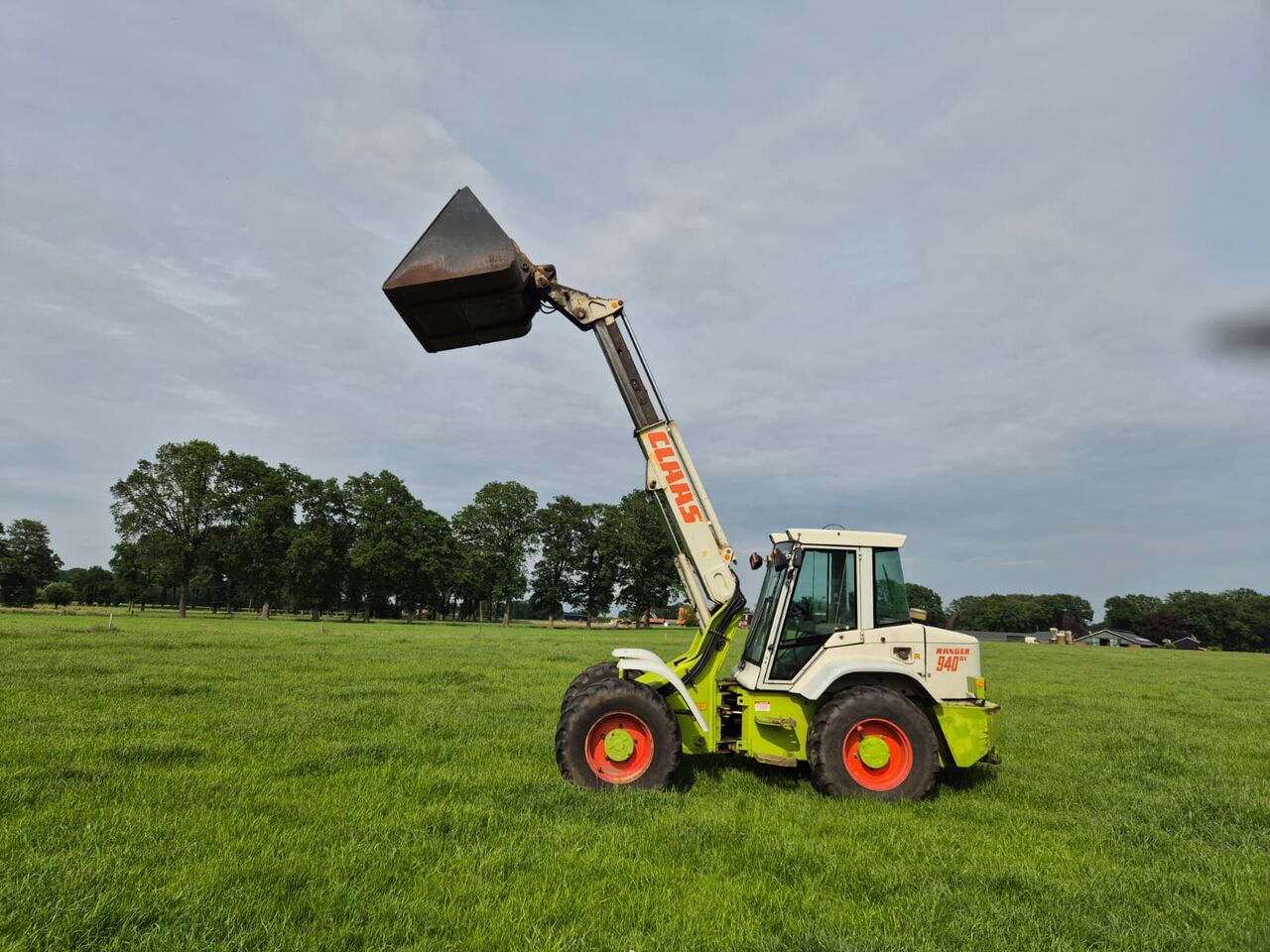 Claas Ranger 940 RX - 휠 로더 : 사진 2 Claas Ranger 940 RX - 휠 로더 : 사진 2