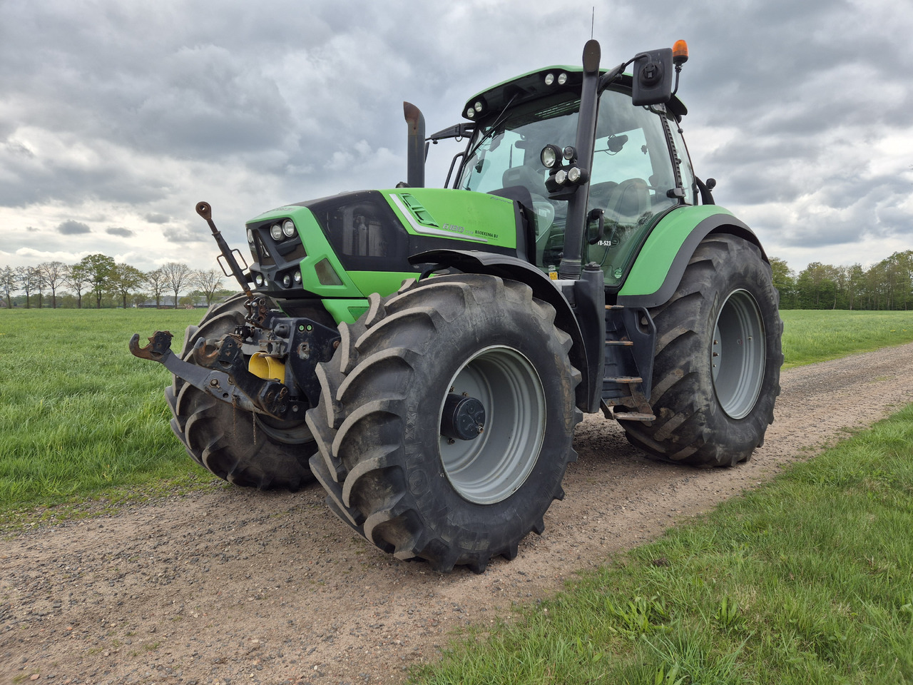 Deutz Fahr 6180 TTV FH+FA - 장궤형 트랙터 : 사진 2 Deutz Fahr 6180 TTV FH+FA - 장궤형 트랙터 : 사진 2