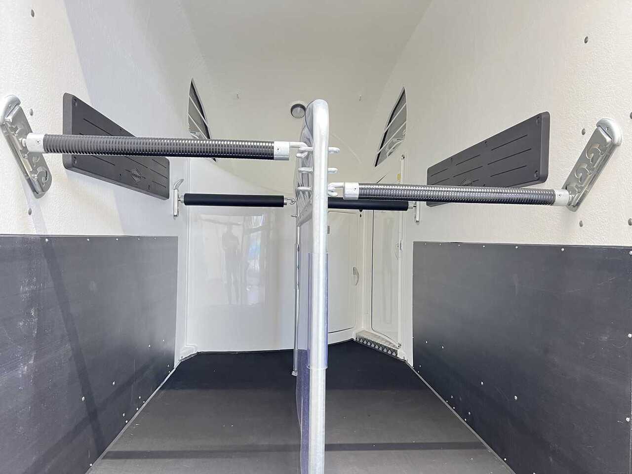 신규 말 트레일러 BOECKMANN Master 21 CFF Pferdeanhänger : 사진 6