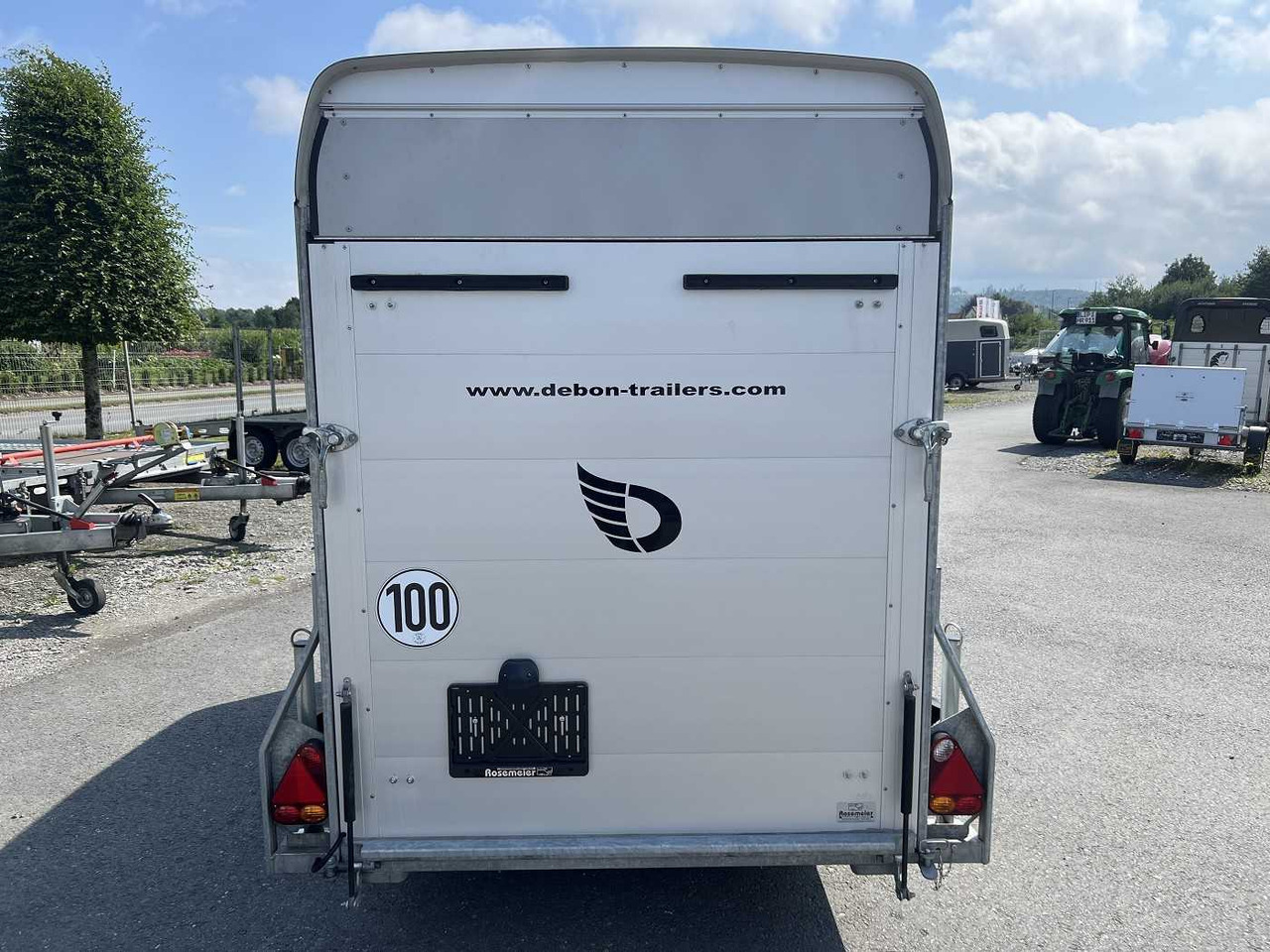 CHEVAL LIBERTE DEBON C300 Roadster Alufelge Kofferanhänger - 밀폐형 박스 트레일러 : 사진 4 CHEVAL LIBERTE DEBON C300 Roadster Alufelge Kofferanhänger - 밀폐형 박스 트레일러 : 사진 4