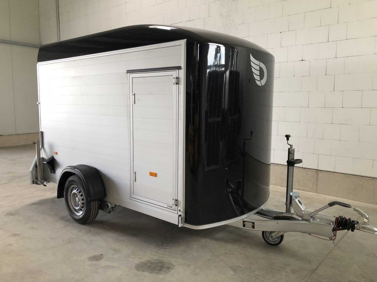 CHEVAL LIBERTE DEBON C300 Roadster Kofferanhänger - 오토바이 트레일러 : 사진 2 CHEVAL LIBERTE DEBON C300 Roadster Kofferanhänger - 오토바이 트레일러 : 사진 2