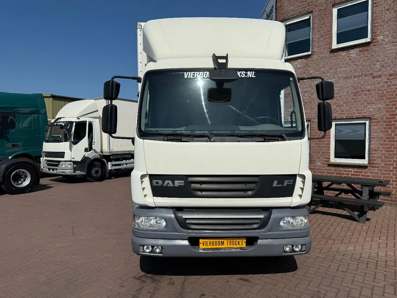 DAF LF 55.250 LF55-250 Box with lift / Manual gearbox Euro5 - 박스 트럭 : 사진 2 DAF LF 55.250 LF55-250 Box with lift / Manual gearbox Euro5 - 박스 트럭 : 사진 2
