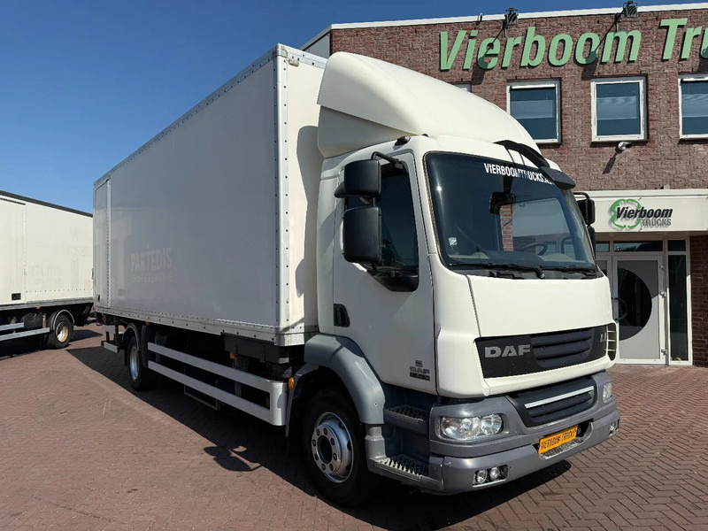 DAF LF 55.250 LF55-250 Box with lift / Manual gearbox Euro5 - 박스 트럭 : 사진 1 DAF LF 55.250 LF55-250 Box with lift / Manual gearbox Euro5 - 박스 트럭 : 사진 1