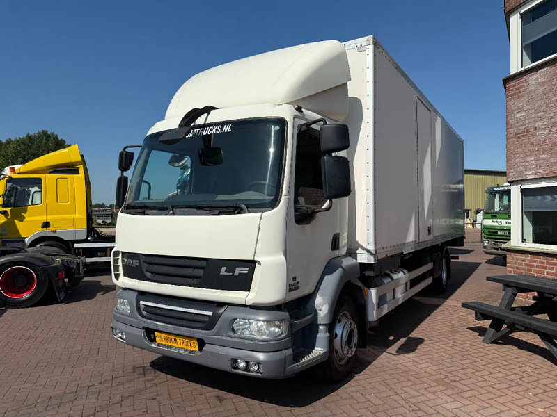 DAF LF 55.250 LF55-250 Box with lift / Manual gearbox Euro5 - 박스 트럭 : 사진 3 DAF LF 55.250 LF55-250 Box with lift / Manual gearbox Euro5 - 박스 트럭 : 사진 3