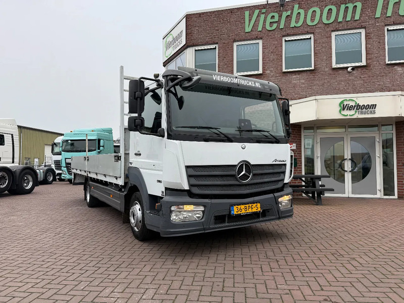 Mercedes-Benz Atego Atego 916 met 6.2m open laadbak / 3e zit / airco / mileu zone proof / 2020!!!! - 드롭사이드/ 플랫베드 트럭 : 사진 1 Mercedes-Benz Atego Atego 916 met 6.2m open laadbak / 3e zit / airco / mileu zone proof / 2020!!!! - 드롭사이드/ 플랫베드 트럭 : 사진 1