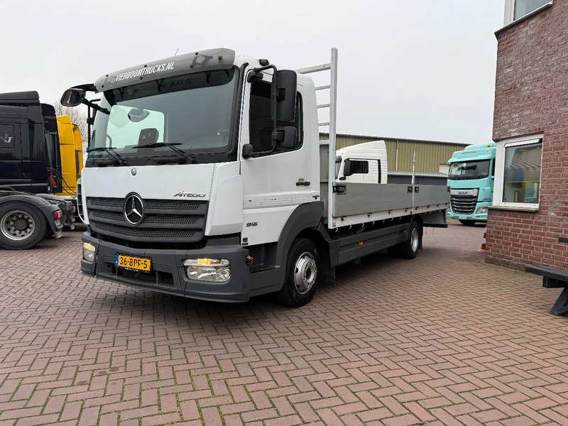 Mercedes-Benz Atego Atego 916 met 6.2m open laadbak / 3e zit / airco / mileu zone proof / 2020!!!! - 드롭사이드/ 플랫베드 트럭 : 사진 2 Mercedes-Benz Atego Atego 916 met 6.2m open laadbak / 3e zit / airco / mileu zone proof / 2020!!!! - 드롭사이드/ 플랫베드 트럭 : 사진 2