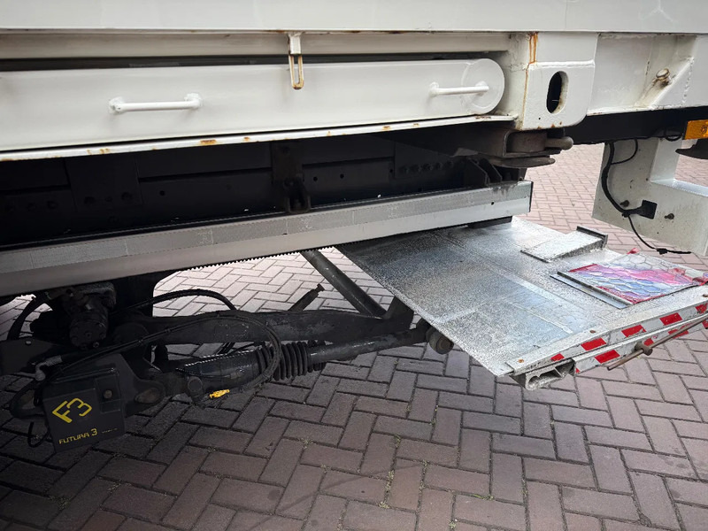 Mercedes-Benz Axor 1829 Axor 1829L BDF Mit Wechselkoffer+LBW Top NL Truck - 박스 트럭 : 사진 5 Mercedes-Benz Axor 1829 Axor 1829L BDF Mit Wechselkoffer+LBW Top NL Truck - 박스 트럭 : 사진 5