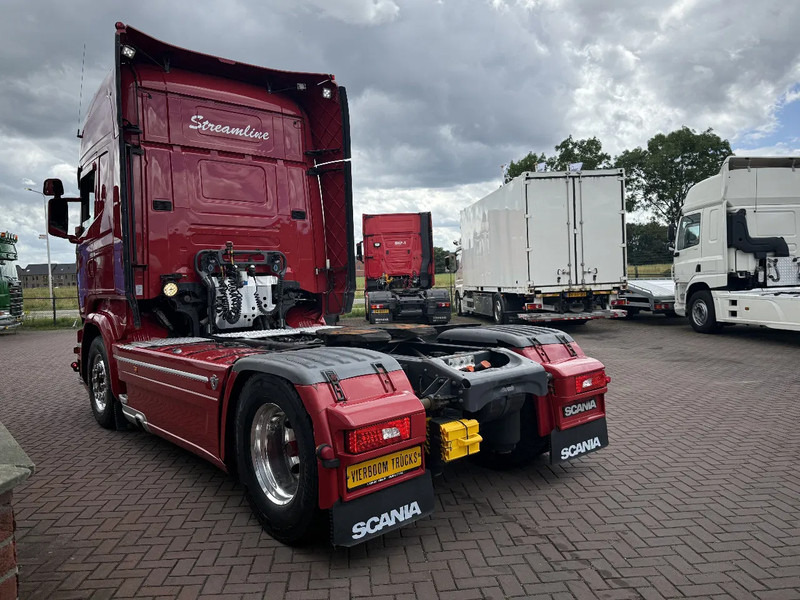 Scania R520 V8 4x2 STREAMLINE EURO6 RETARDER STANDAIRCO SPECIAL INTERIEUR HYDRAULICS SUPER CONDITION!!! - 트랙터 유닛 : 사진 4 Scania R520 V8 4x2 STREAMLINE EURO6 RETARDER STANDAIRCO SPECIAL INTERIEUR HYDRAULICS SUPER CONDITION!!! - 트랙터 유닛 : 사진 4