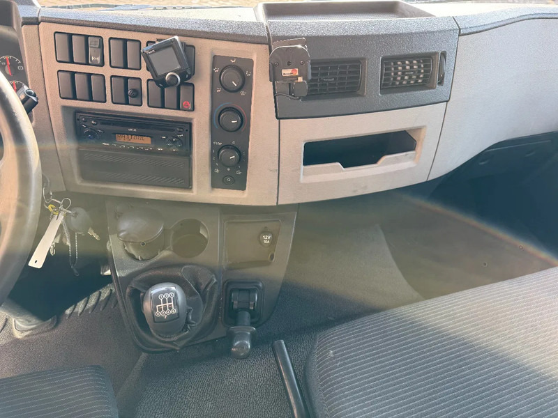 Volvo FL 12 FL 280 11.990KG MANUAL GEARBOX - 캡 새시 트럭 : 사진 4 Volvo FL 12 FL 280 11.990KG MANUAL GEARBOX - 캡 새시 트럭 : 사진 4