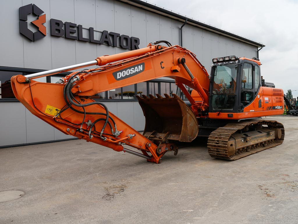 DOOSAN DX 255LC-3 - 크롤러 굴삭기 : 사진 2 DOOSAN DX 255LC-3 - 크롤러 굴삭기 : 사진 2