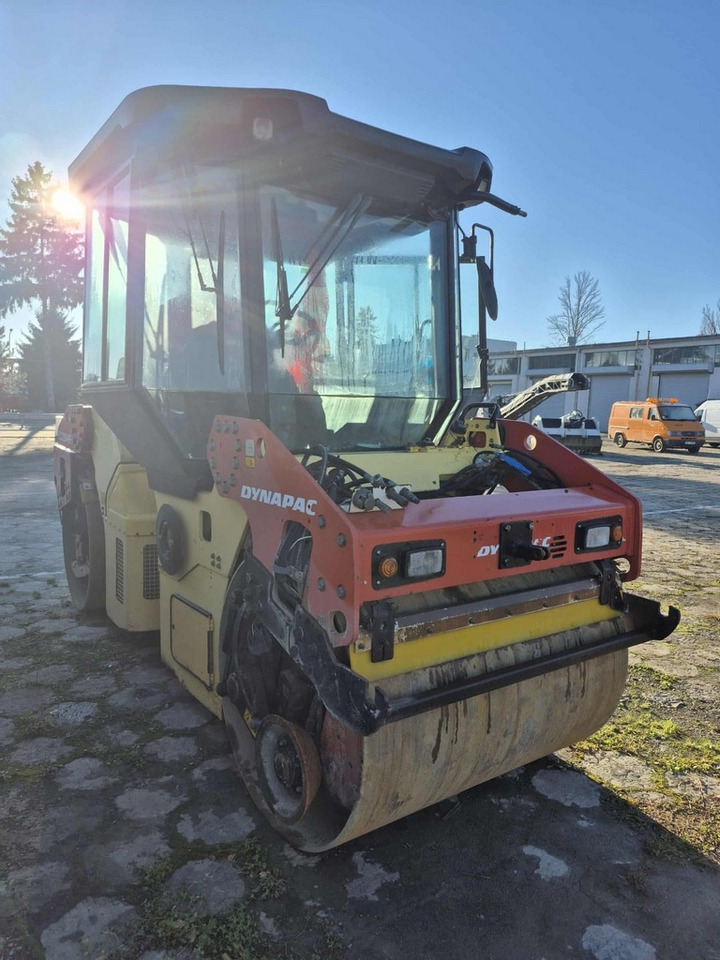 DYNAPAC CC 234HF - 로드 롤러 : 사진 2 DYNAPAC CC 234HF - 로드 롤러 : 사진 2