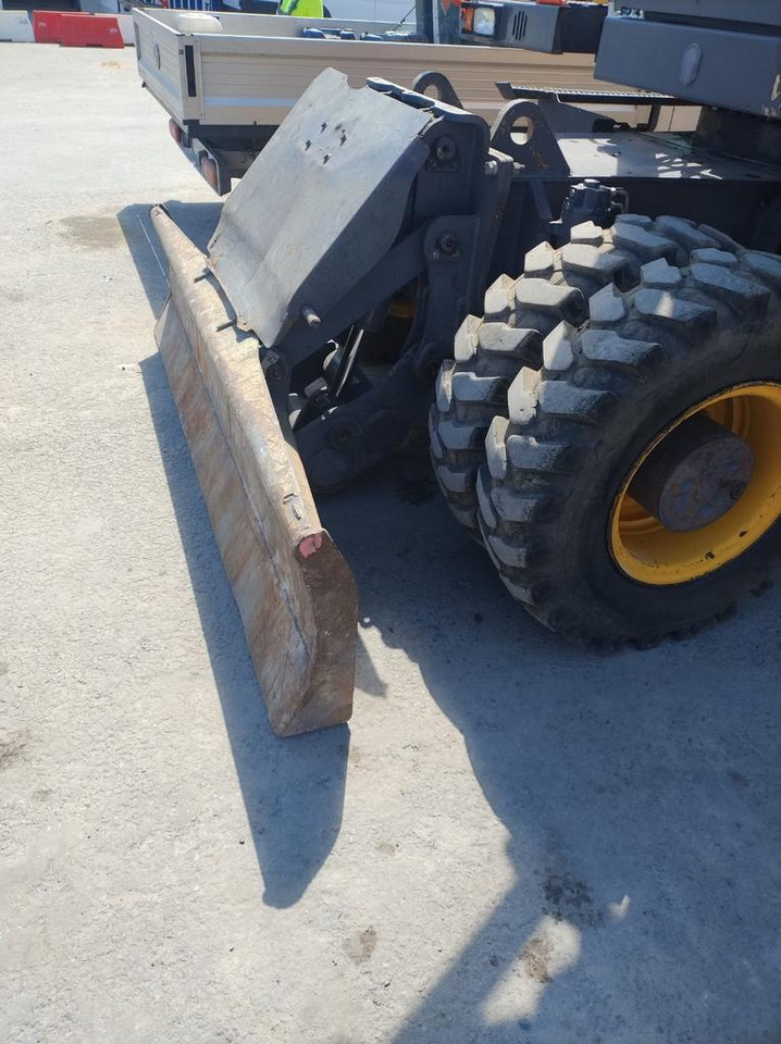 VOLVO EWR170E - 휠 굴삭기 : 사진 5 VOLVO EWR170E - 휠 굴삭기 : 사진 5