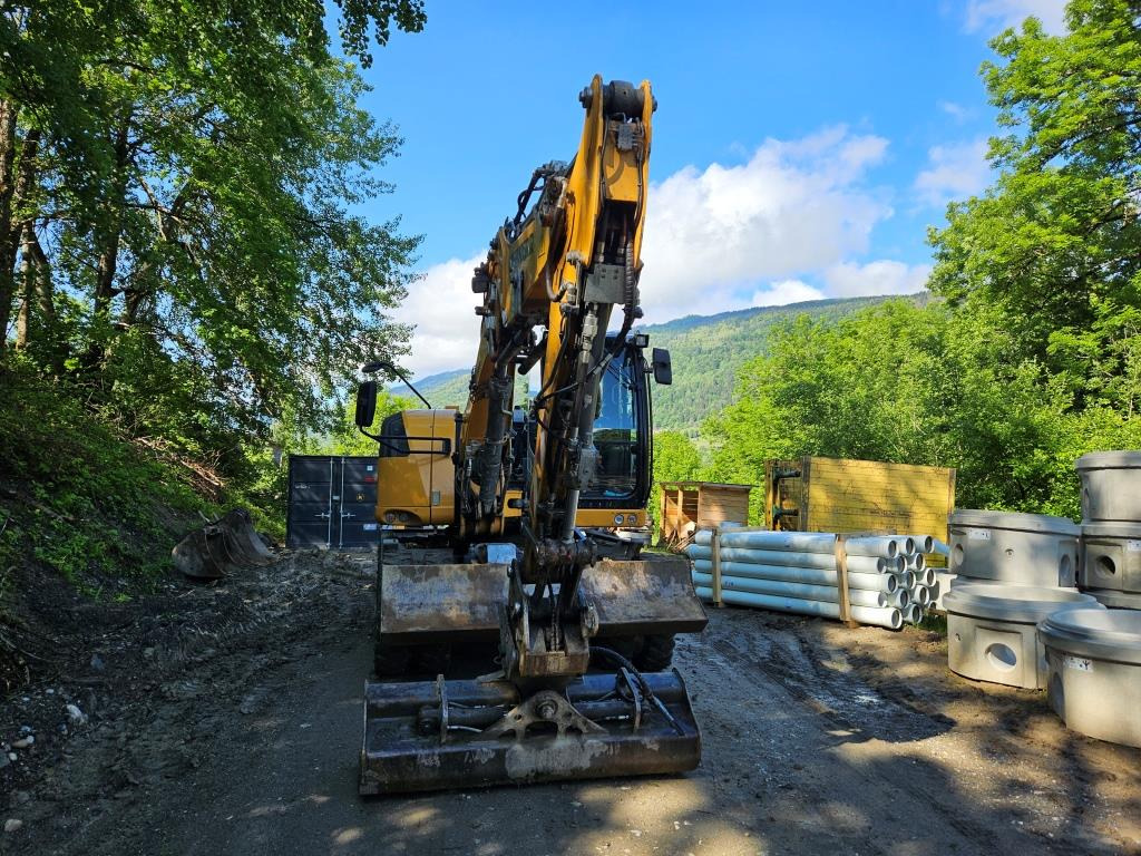LIEBHERR A 910 - 휠 굴삭기 : 사진 3 LIEBHERR A 910 - 휠 굴삭기 : 사진 3