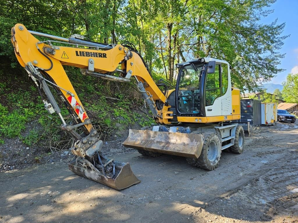 LIEBHERR A 910 - 휠 굴삭기 : 사진 1 LIEBHERR A 910 - 휠 굴삭기 : 사진 1