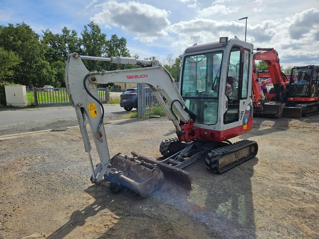 미니 굴삭기 TAKEUCHI TB 219 : 사진 8 미니 굴삭기 TAKEUCHI TB 219 : 사진 8
