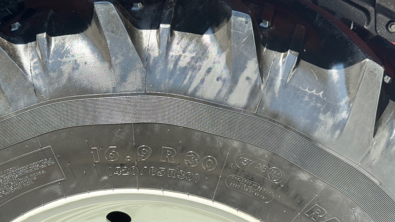 Steyr 4090 Kompakt - 장궤형 트랙터 : 사진 5 Steyr 4090 Kompakt - 장궤형 트랙터 : 사진 5