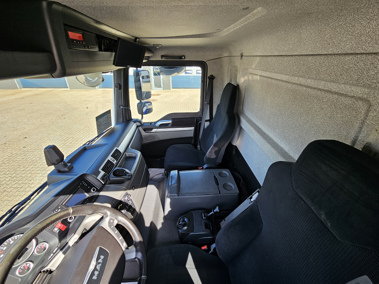 덤프트럭 MAN TGL 10.220 : 사진 20 덤프트럭 MAN TGL 10.220 : 사진 20