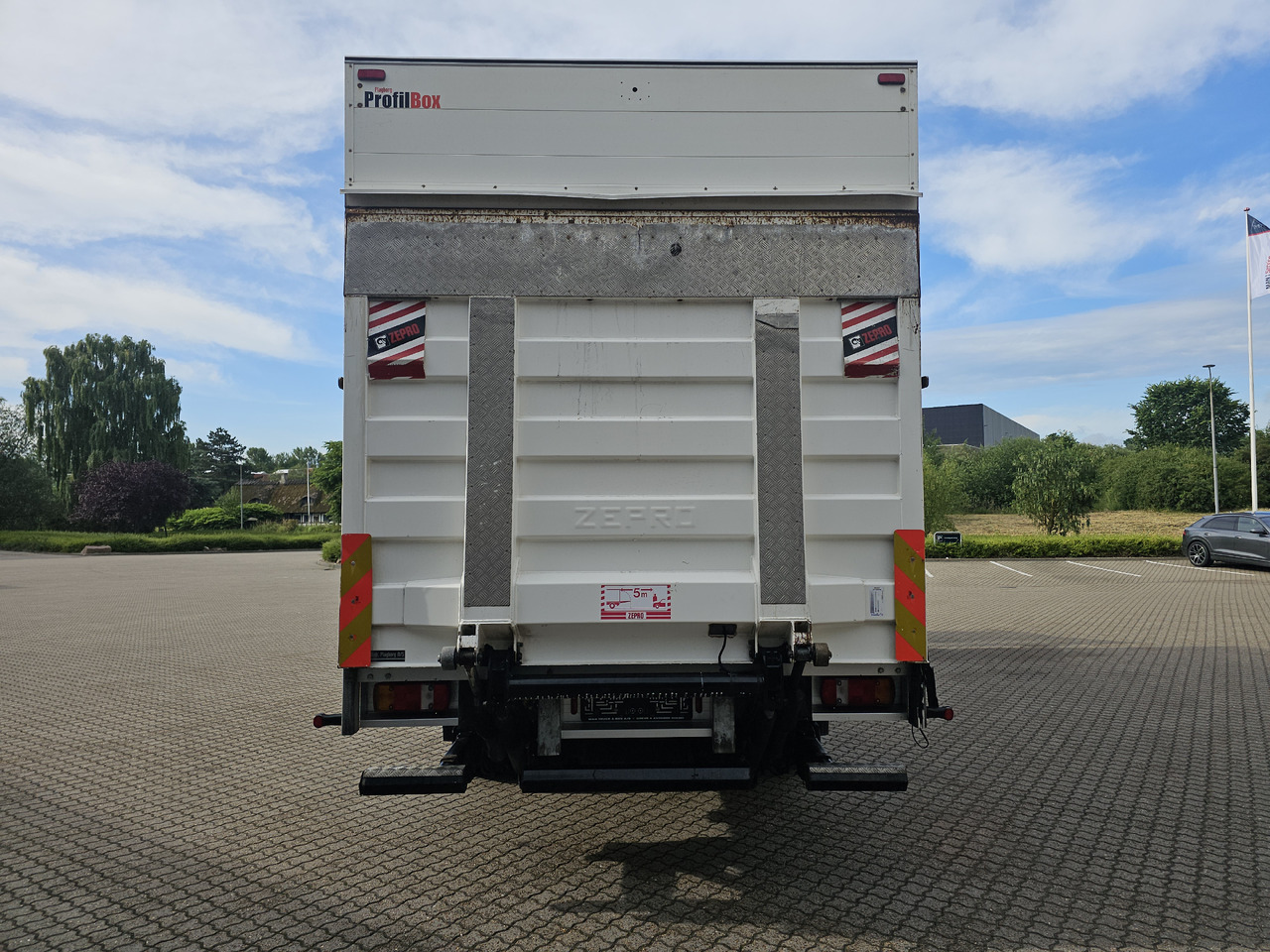MAN TGM 18.290 - 박스 트럭 : 사진 4 MAN TGM 18.290 - 박스 트럭 : 사진 4