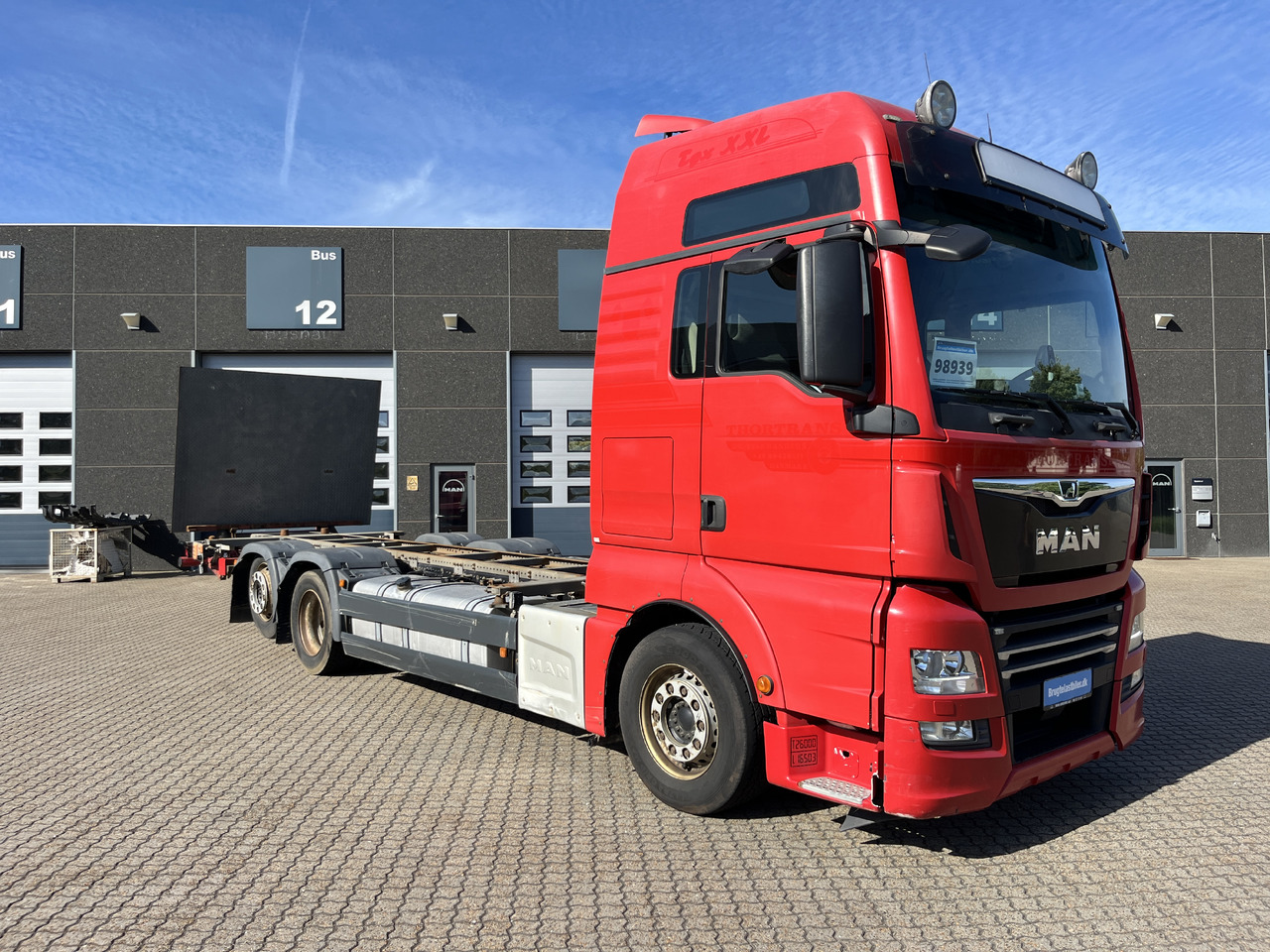 MAN TGX 26.500 6x2 - 컨테이너 운반 장치/ 스와프 보디 트럭 : 사진 2 MAN TGX 26.500 6x2 - 컨테이너 운반 장치/ 스와프 보디 트럭 : 사진 2