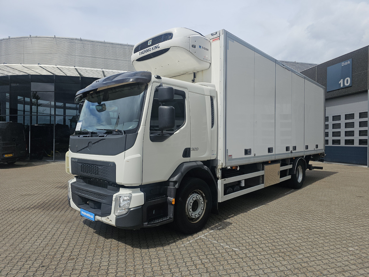 Volvo FE320 - 냉동탑차 : 사진 1 Volvo FE320 - 냉동탑차 : 사진 1