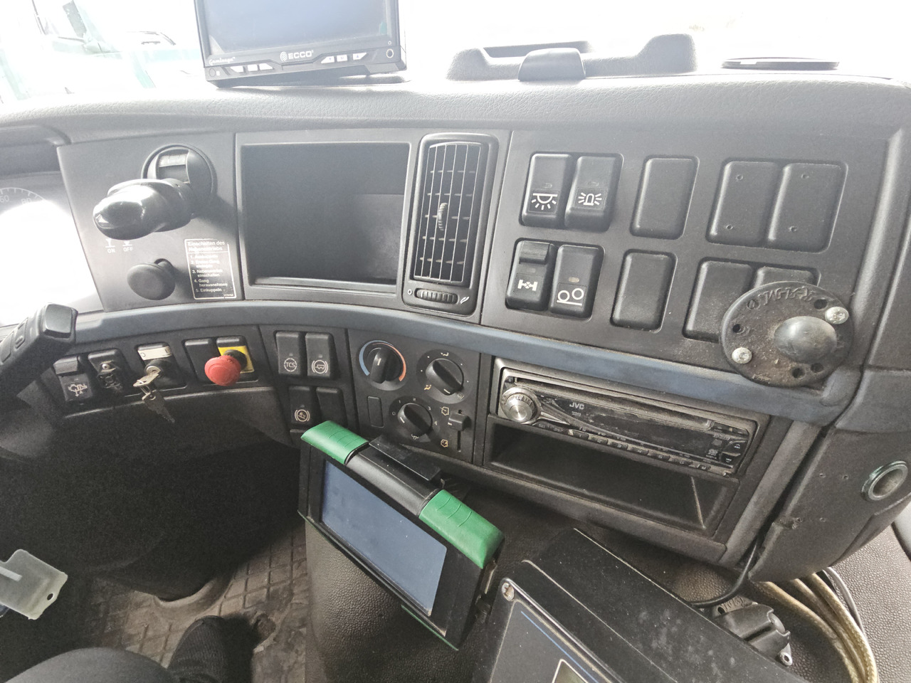 쓰레기차 Volvo FM9 6x2 : 사진 13