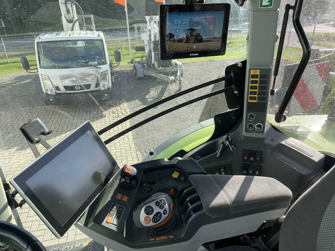 CLAAS Arion 660 CMATIC - 장궤형 트랙터 : 사진 5 CLAAS Arion 660 CMATIC - 장궤형 트랙터 : 사진 5