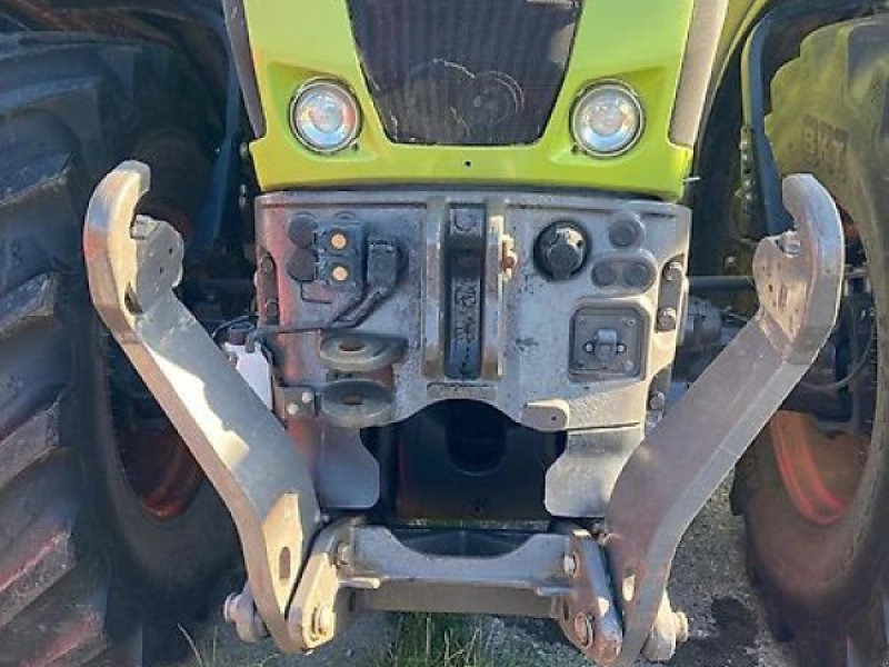 장궤형 트랙터 CLAAS Axion 830 : 사진 6