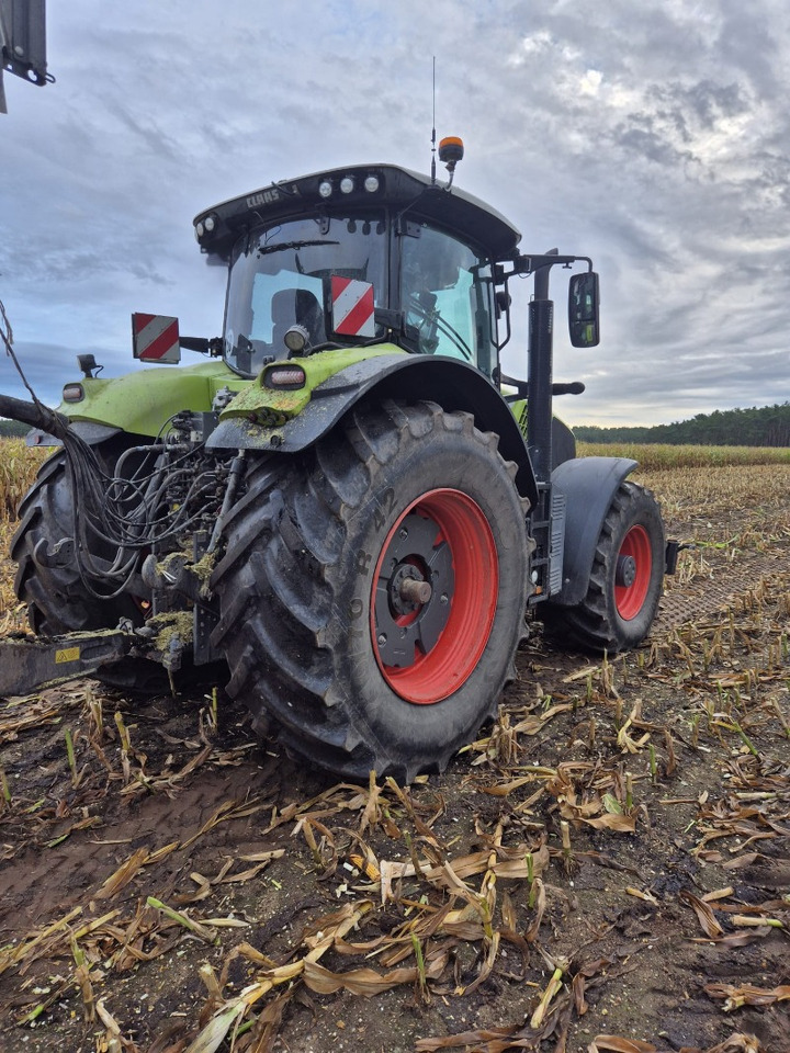 CLAAS Axion 870 - 장궤형 트랙터 : 사진 2 CLAAS Axion 870 - 장궤형 트랙터 : 사진 2