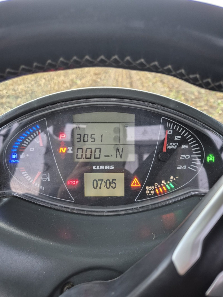 CLAAS Axion 870 - 장궤형 트랙터 : 사진 3 CLAAS Axion 870 - 장궤형 트랙터 : 사진 3