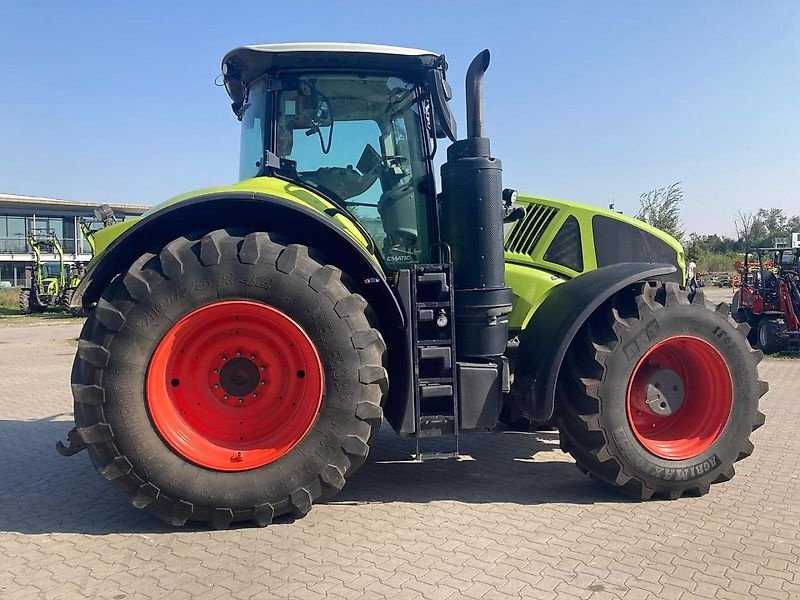 CLAAS Axion 930 - 장궤형 트랙터 : 사진 5 CLAAS Axion 930 - 장궤형 트랙터 : 사진 5
