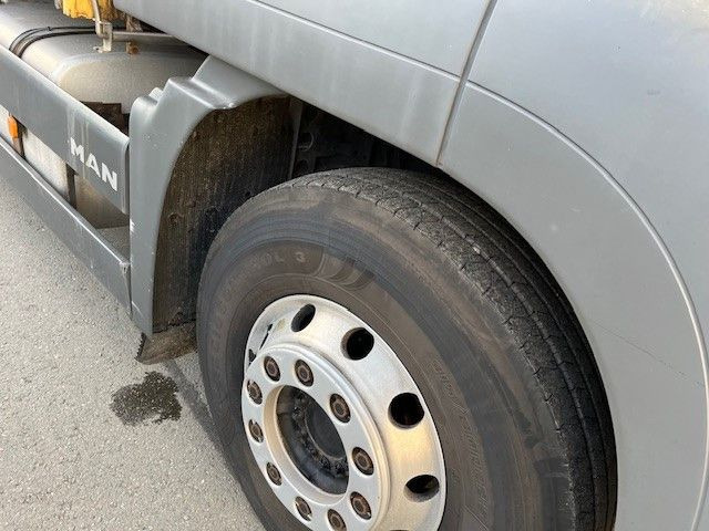 크레인 트럭, 드롭사이드/ 플랫베드 트럭 MAN TGS 26.400 Baustoff LKW mit Ladekran Atlas 210.2 : 사진 27 크레인 트럭, 드롭사이드/ 플랫베드 트럭 MAN TGS 26.400 Baustoff LKW mit Ladekran Atlas 210.2 : 사진 27