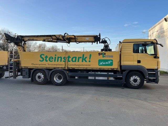 크레인 트럭, 드롭사이드/ 플랫베드 트럭 MAN TGS 26.400 Baustoff LKW mit Ladekran Atlas 210.2 : 사진 12 크레인 트럭, 드롭사이드/ 플랫베드 트럭 MAN TGS 26.400 Baustoff LKW mit Ladekran Atlas 210.2 : 사진 12