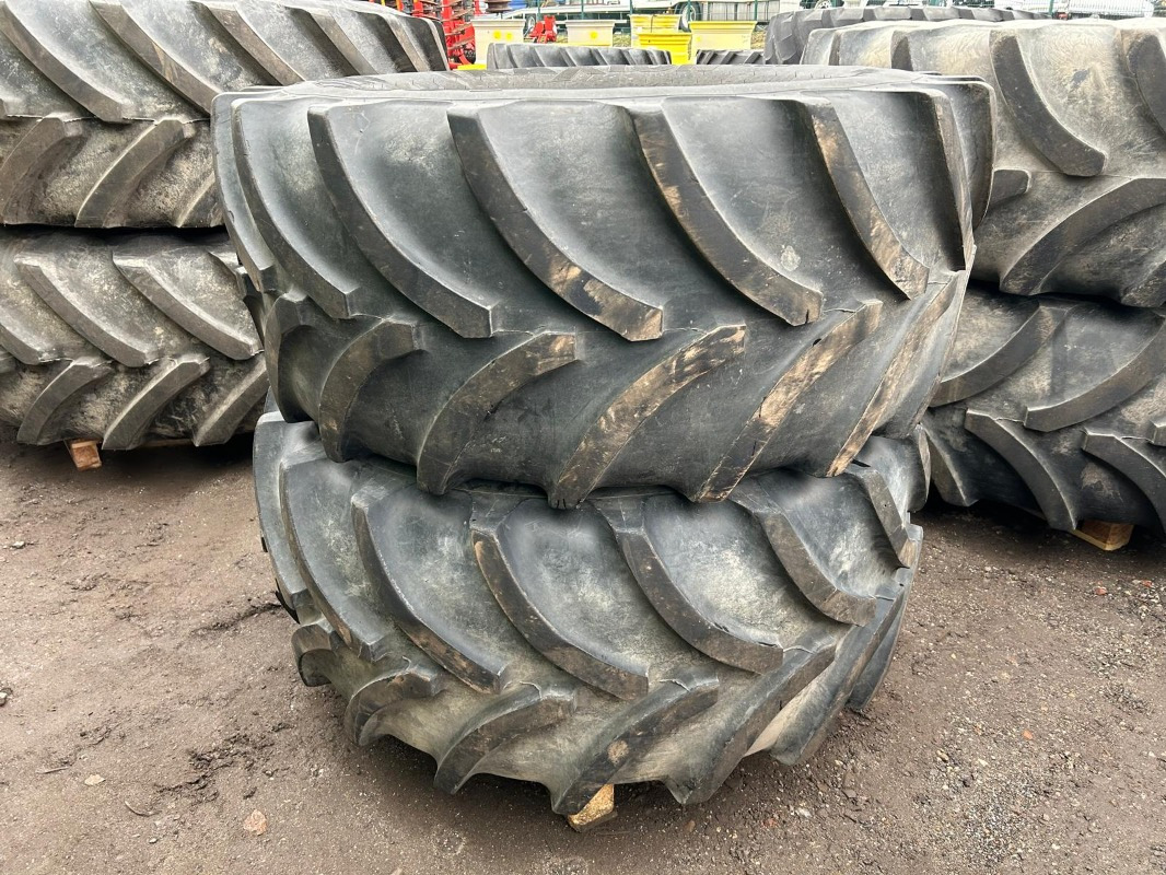 600/70R28 650/85R38 Kompletträder - 타이어 농업용 기계 용 : 사진 2 600/70R28 650/85R38 Kompletträder - 타이어 농업용 기계 용 : 사진 2